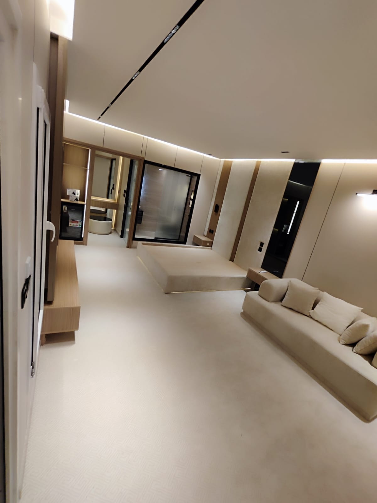 Completed interior fit-out with panelling and integrated joinery in Doha (view 3)